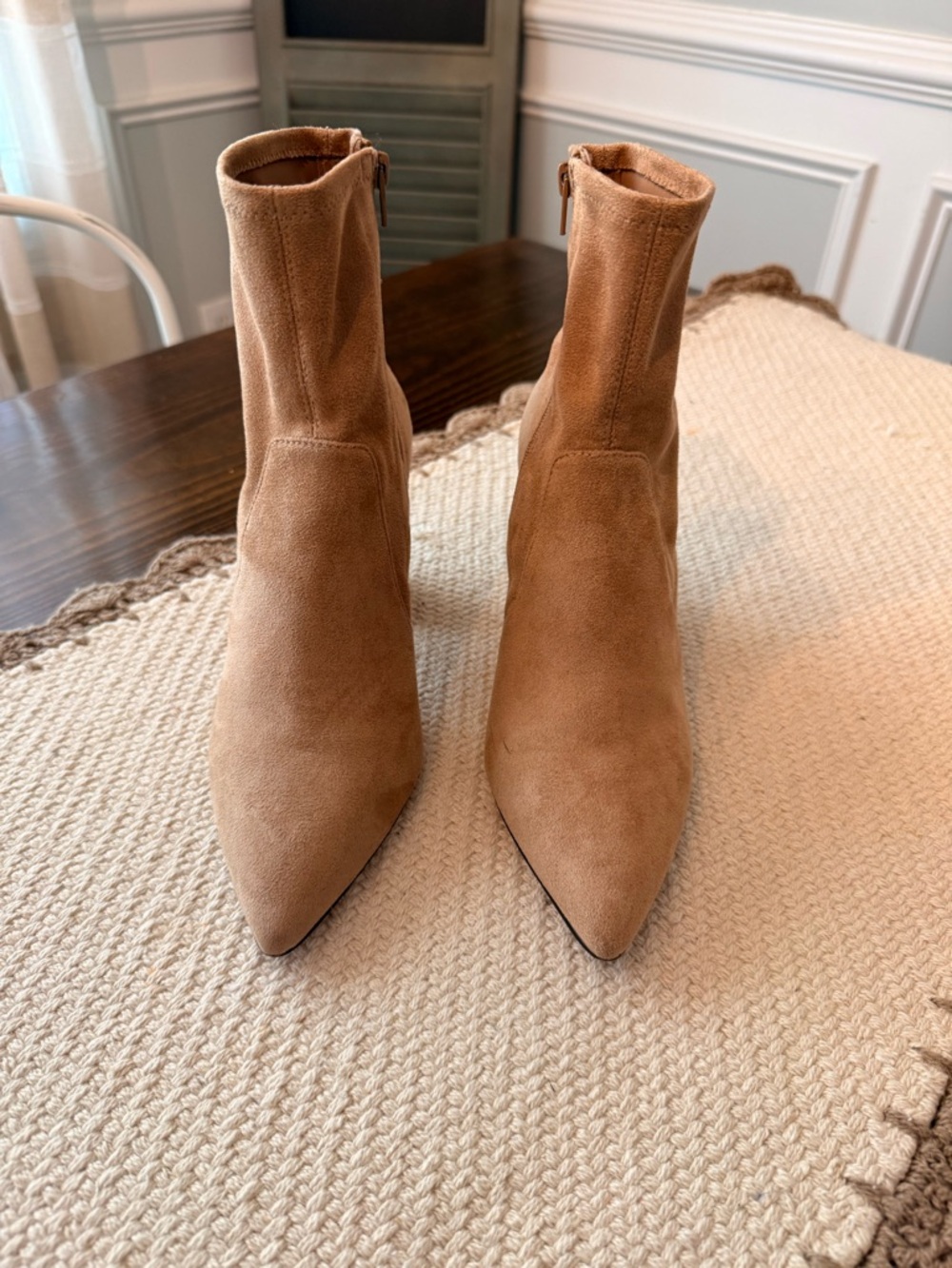 Ann Taylor Tan Kady Faux Suede Tortoise Shell Block Heel Ankle Boots Sz 6.5